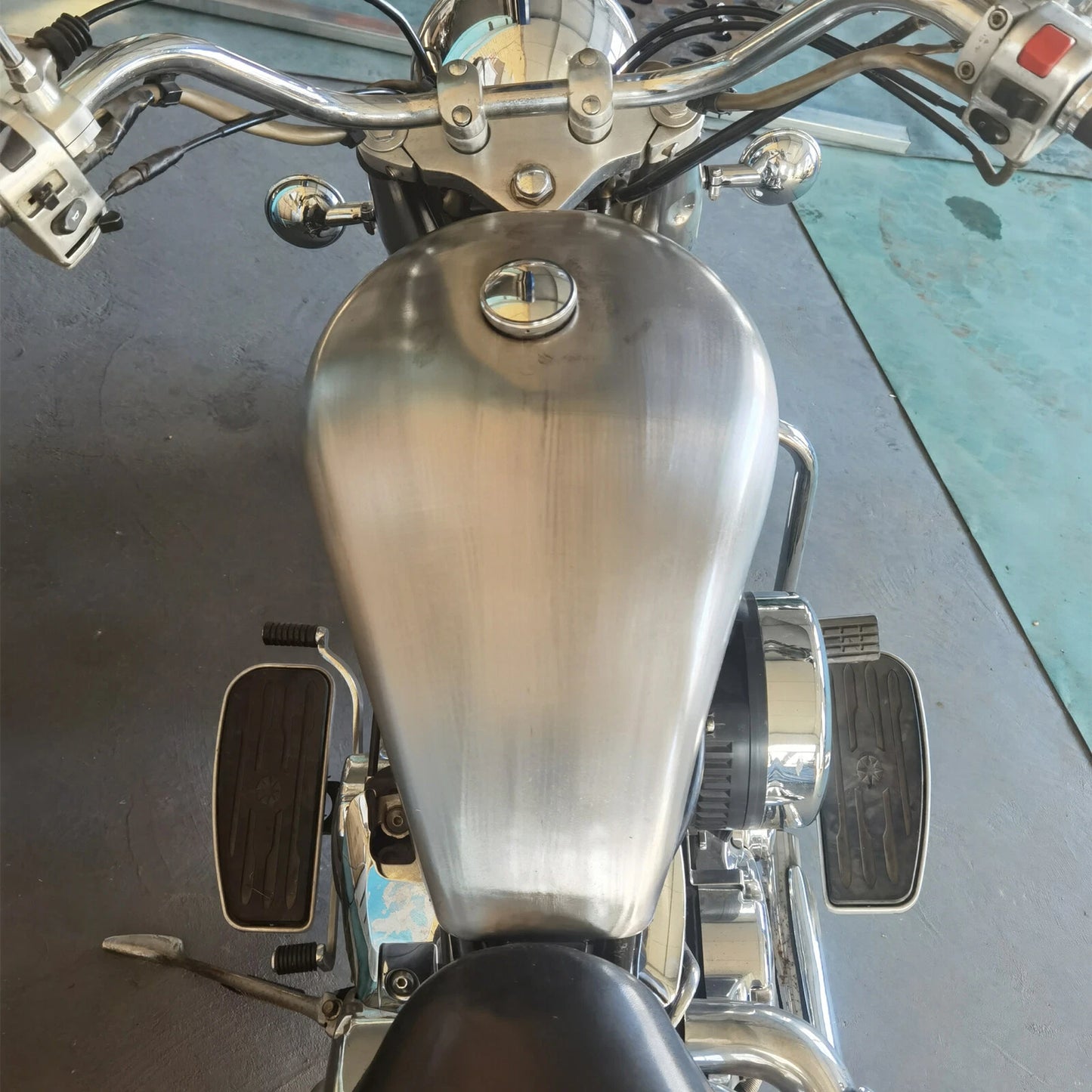 19L Fuel Tank w/ Cap for YAMAHA DRAGSTAR 1100 XVS1100 (1999-2009)