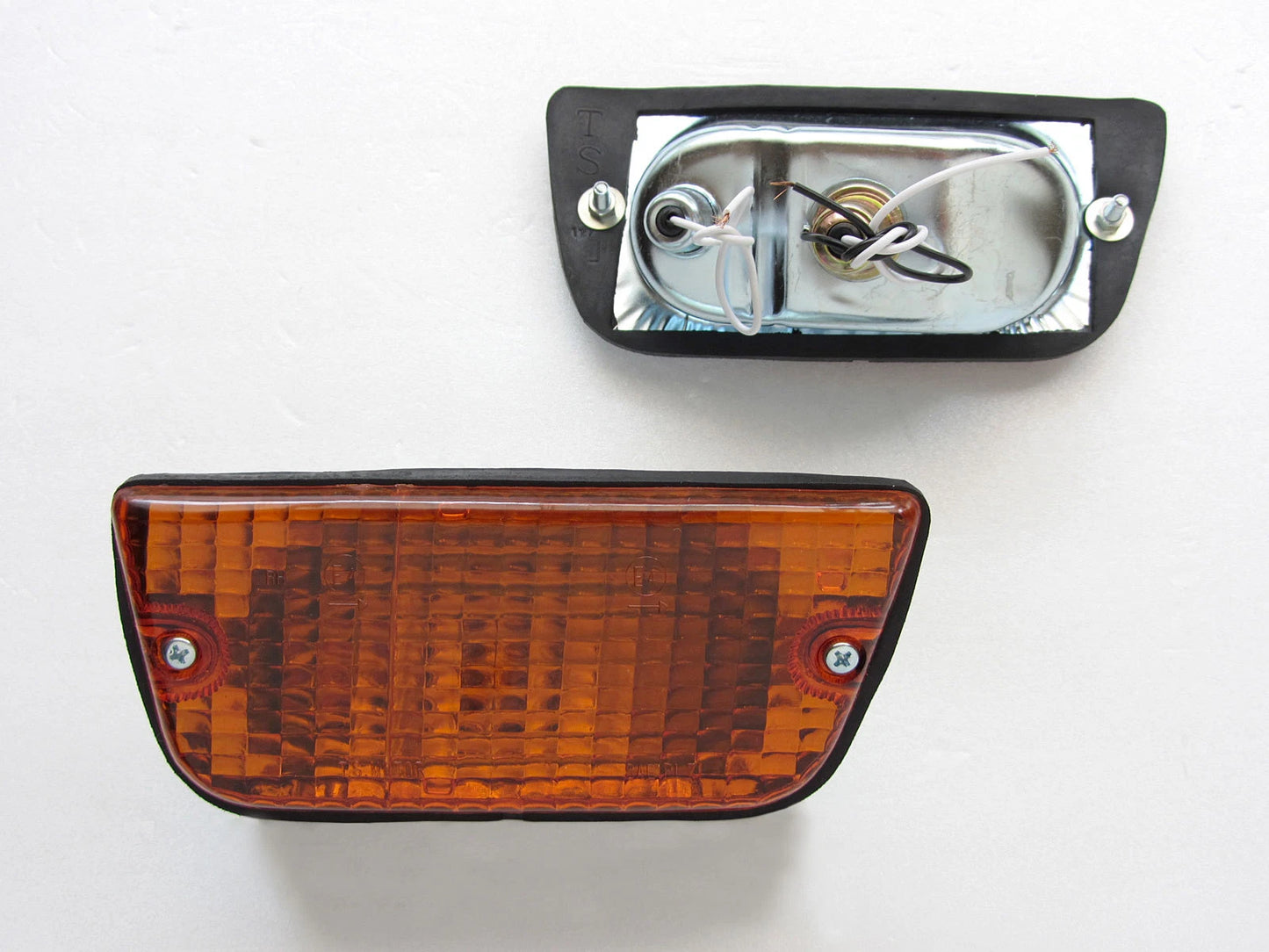 Front Parking & Signal Lights for Datsun 620 (New) - 2 x All Orange