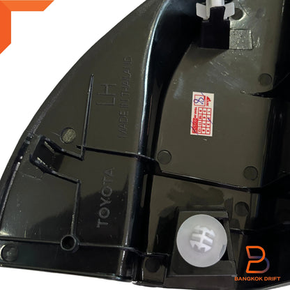 Black Front Door Lower Inner Frame Bracket Cover for Toyota Hilux Vigo (05-14)