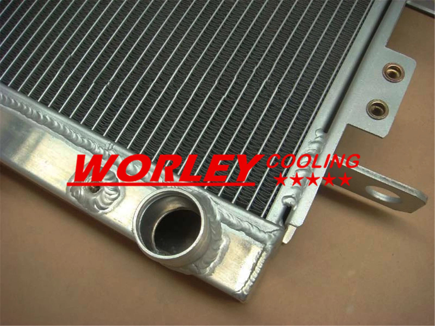 44mm Aluminum Radiator for Land Cruiser HDJ78 HDJ79 HZJ78 HZJ79 (1990-2007)