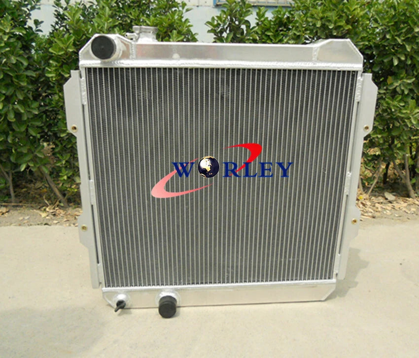 Aluminum Radiator + Red Hose for Toyota Hilux LN60 LN61 LN65 2.4L Diesel (84-91)