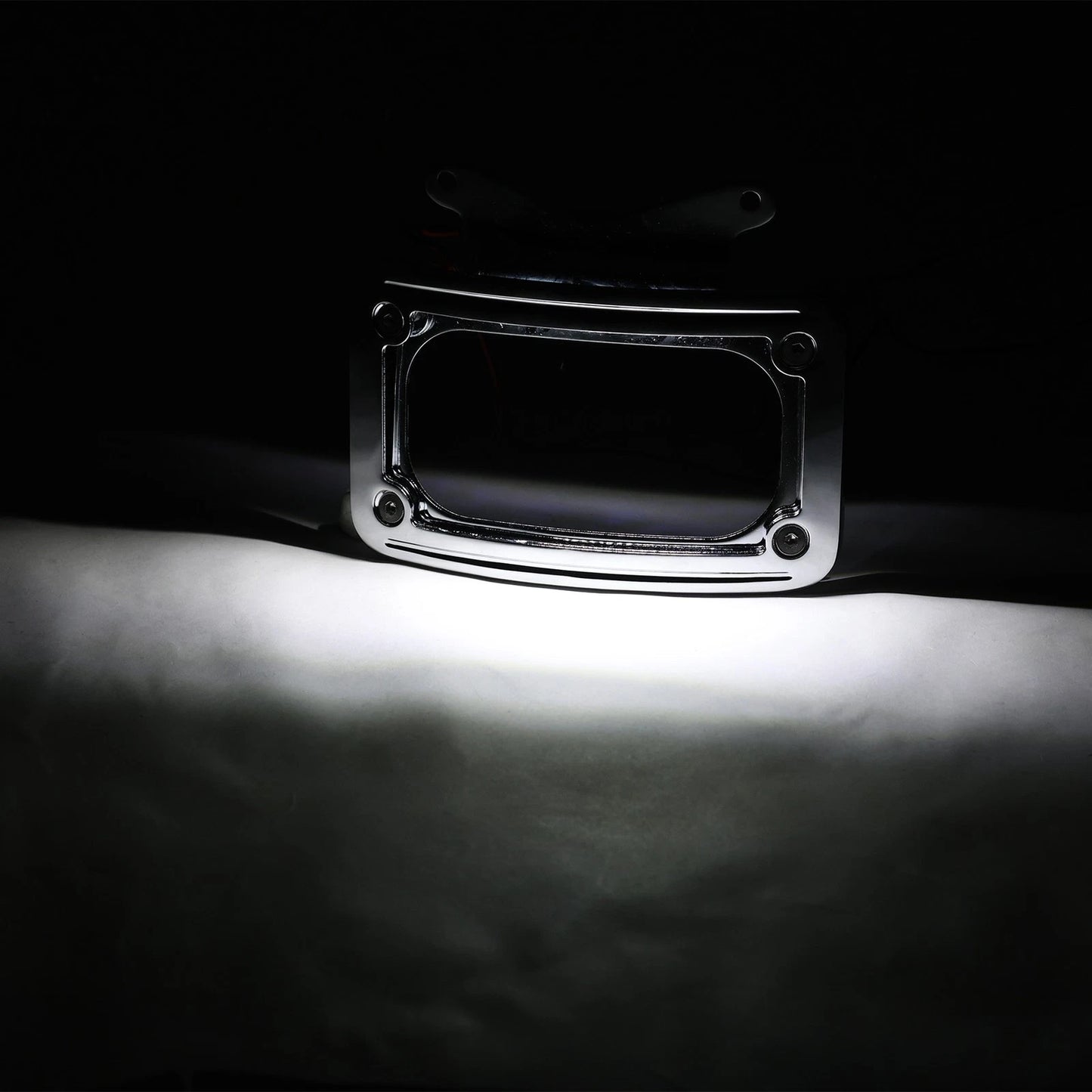 Chrome Curved Laydown License Plate Mount Light for Harley Street Road Glide
