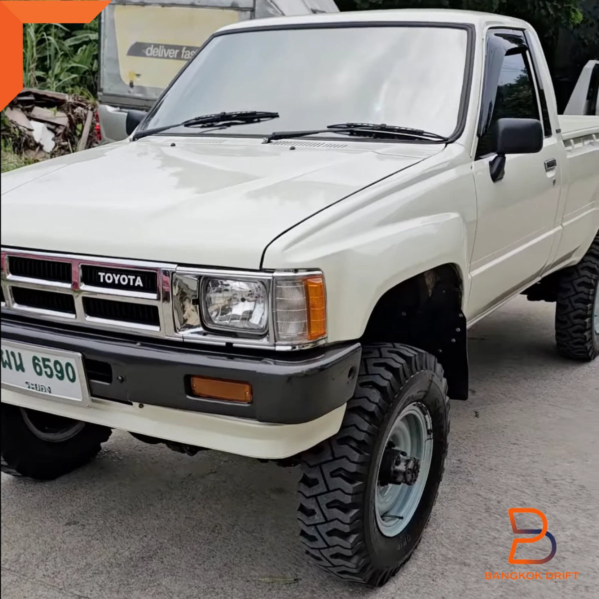 Left Side Repeater Light Lamp Chrome Rim for Toyota Hilux LN60 LN65 (2015-2020)