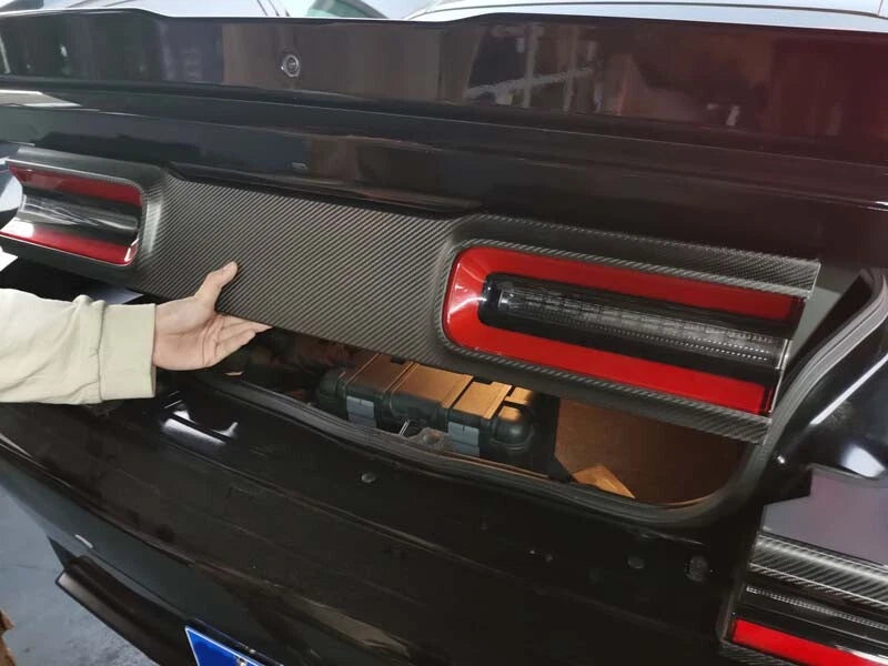 Dry Carbon Fiber Tail Light Cover Trim Frame for Dodge Challenger 2015-2022