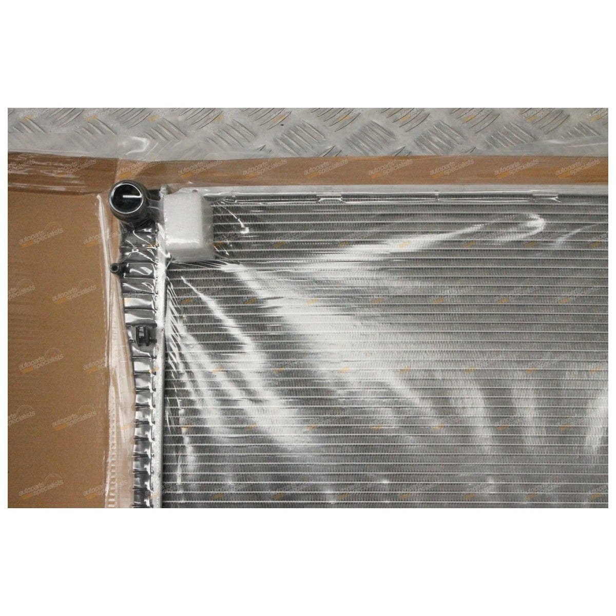 Alloy Radiator 4.4L 4.6L 4.8L V8 for BMW X5 E53 (2000-2006)