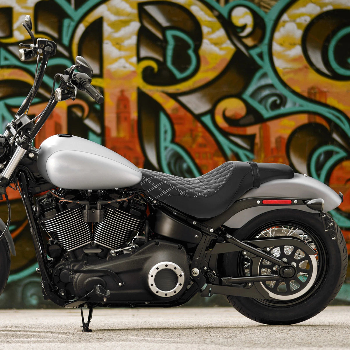 Driver Passenger Seat for Harley Street Bob Slim FLHC FLDE (2018 - 2025)