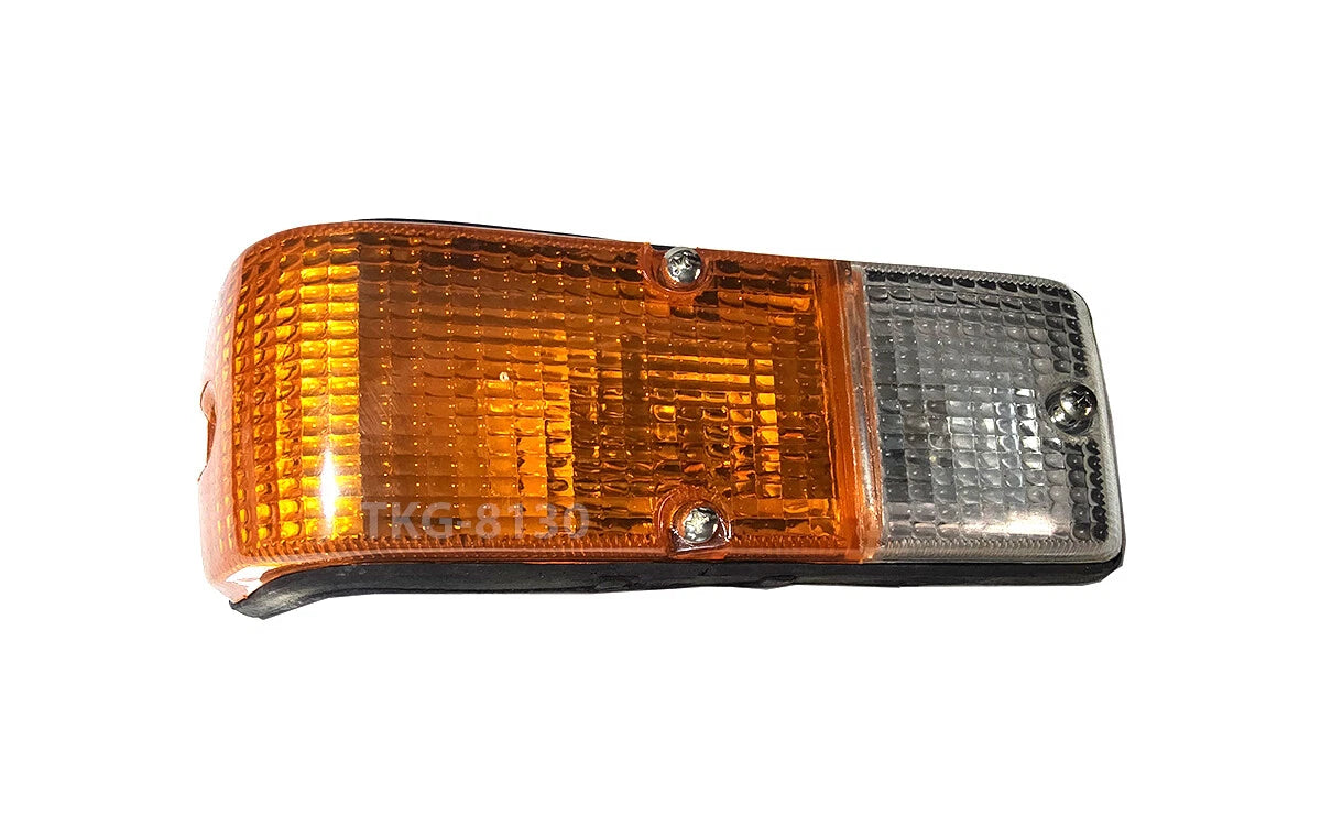 RH Corner Indicator Signal Light for Toyota DYNA BU20 BU32 BU36 (1979-1984)