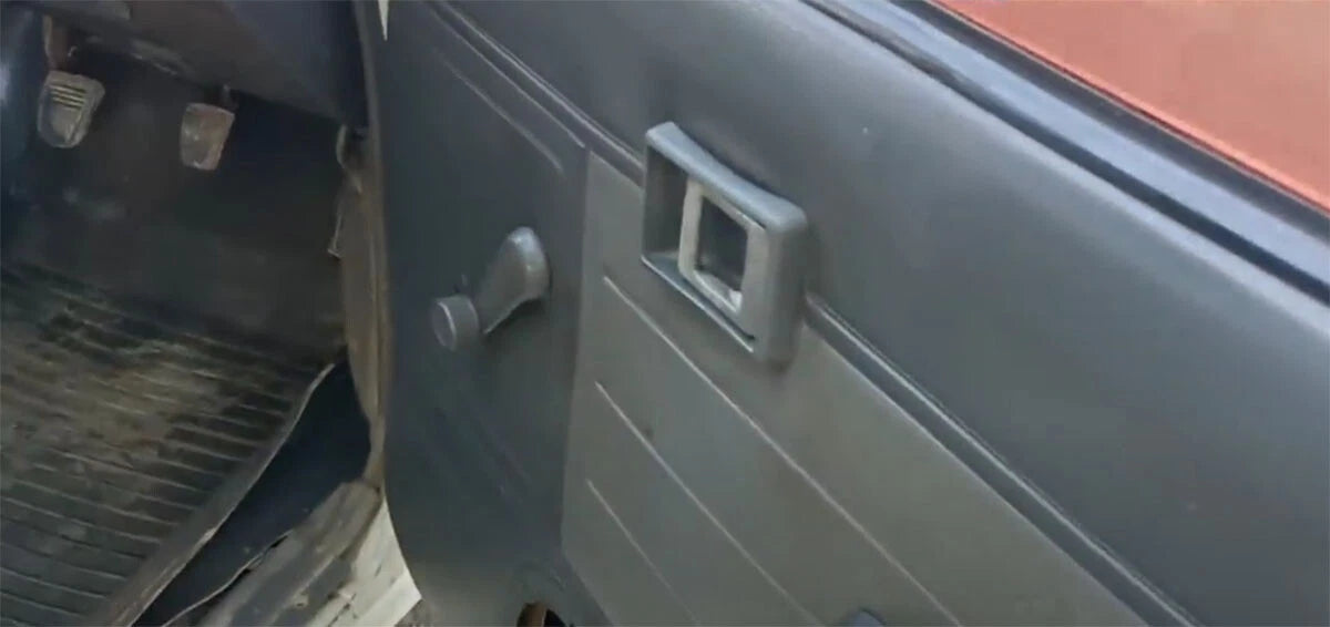 Inner Door Handle 1 Pair Gray for Toyota LN50 LN56 MK2 (1984-1988)