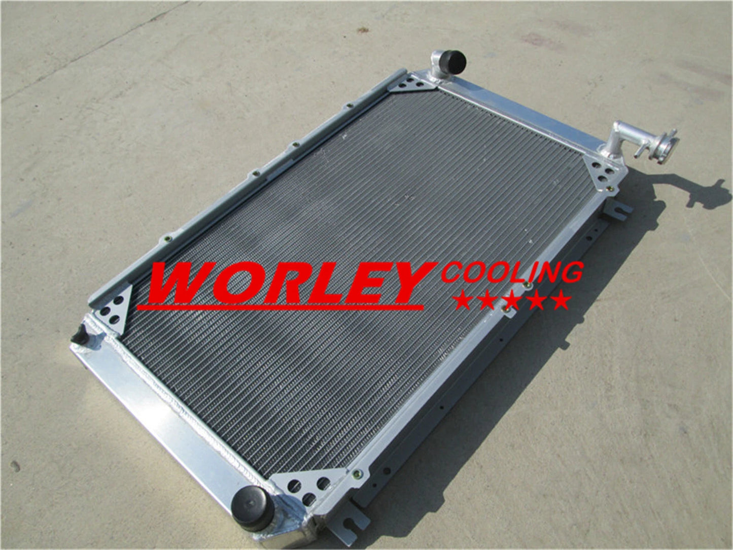 Aluminum Radiator & Shroud for Nissan Patrol GQ Y60 (1997-1999)