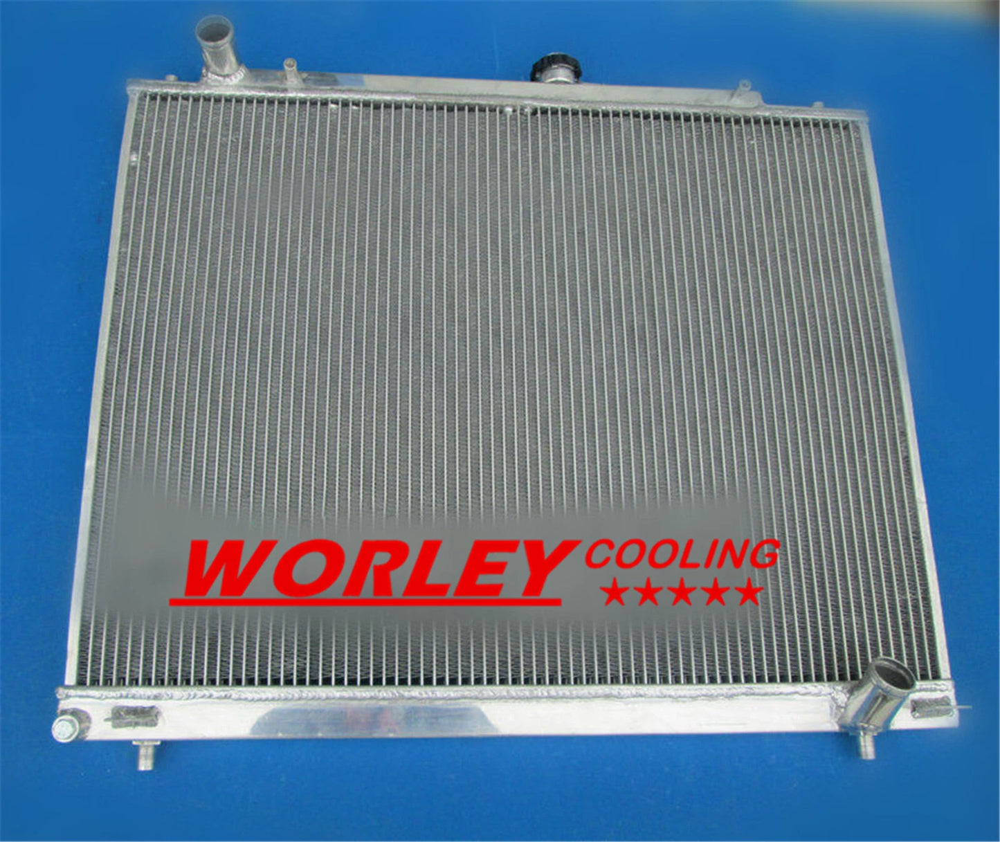 3 Row Radiator & Fan for Pajero/Montero/Shogun NM NP NS NT 2.8 3.2 V6 (2000-2006)