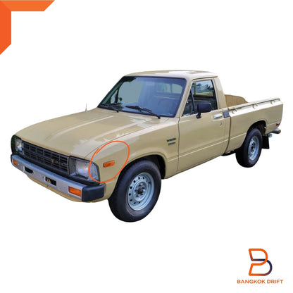 Front Bumper Blinkers Lamps Amber for Toyota Hilux Ute (1978-1983)