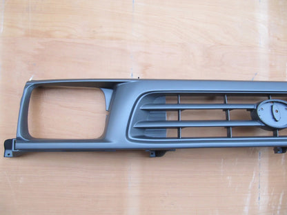 GRAY GRILL for TOYOTA HILUX 2WD (1998-2001) with CLIPS