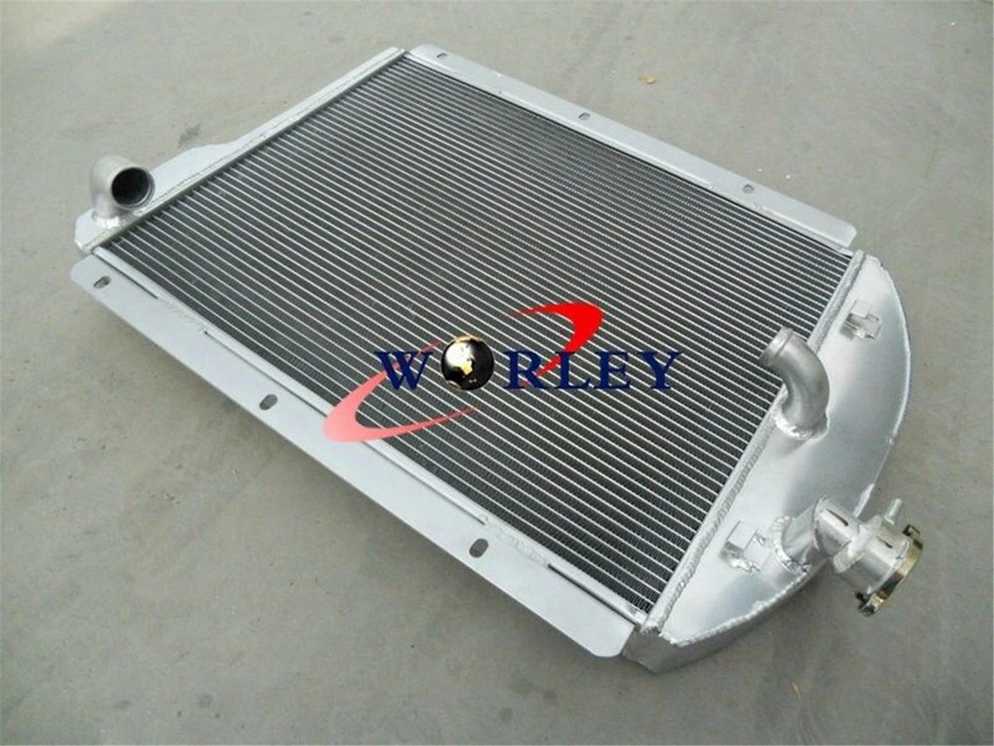 3 Row Aluminum Radiator for 1941-1946 Chevy Truck (1941-1946)