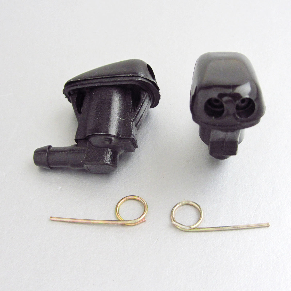 2 x Windshield Washer Nozzle Jets for Toyota Corolla E120, Camry XV30 (2002-2006)
