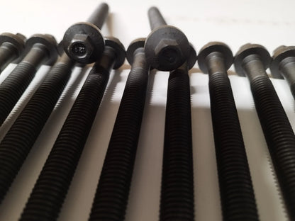 Head Bolts Set for CHEROKEE VOYAGER & GRAND MAXUS LTI TX4 (2001–2008)