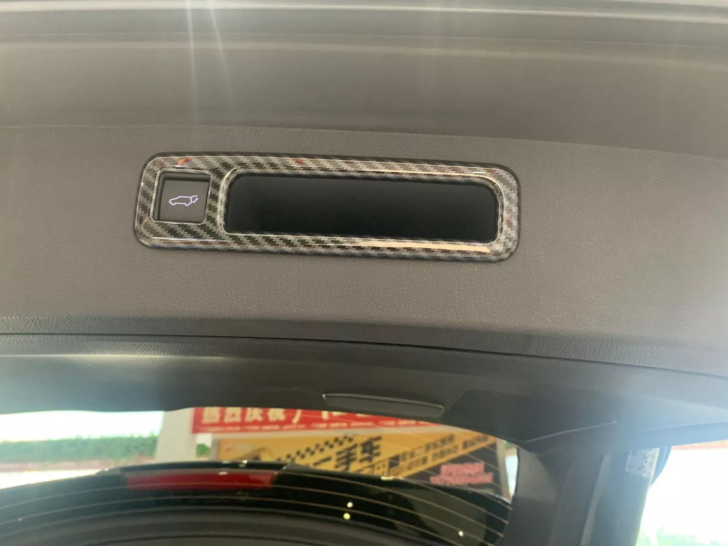 Rear Boot Door Button Carbon Fiber Cover Trim for Toyota Highlander (2020-2023)