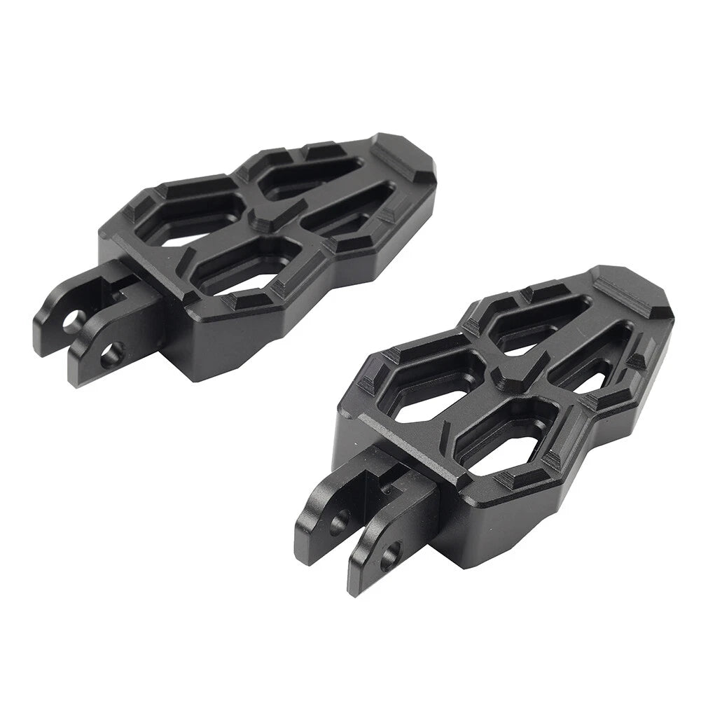 Front Foot Rests Footpegs for QJMotor 350, Benelli TNT 600, 300, 302S