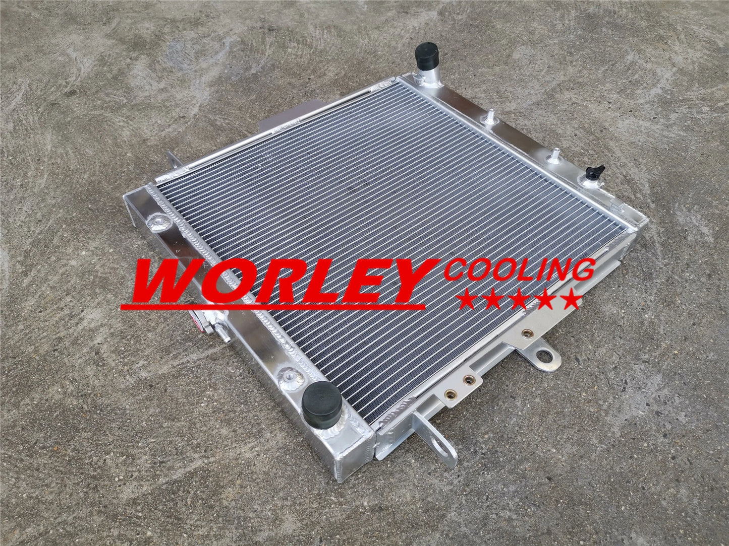 Radiator for TOYOTA LAND CRUISER HZJ70/HZJ73/HZJ75/HZJ77 1HZ-FE 4.2L (1990-2007)