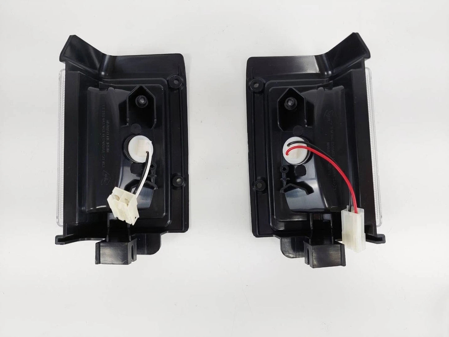 Black Corner Light Indicators for Nissan D21 Pathfinder (1988-1995)