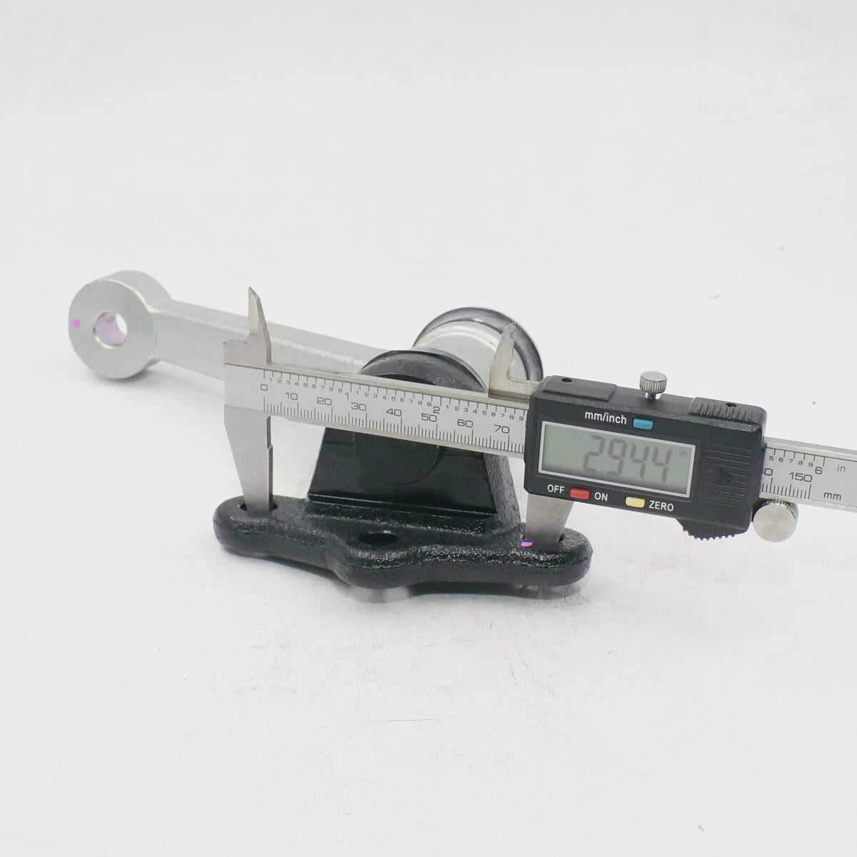 Idler Arm for Toyota Hilux 3rd Gen LN RN N30 LN40 1978-1983