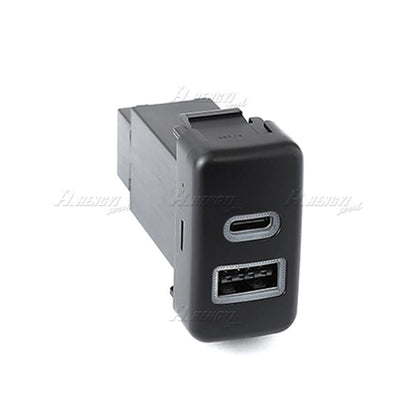 1x Switch Button USB-C PD/USB-A QC3.0 Socket for Toyota Tundra (2005–2007)