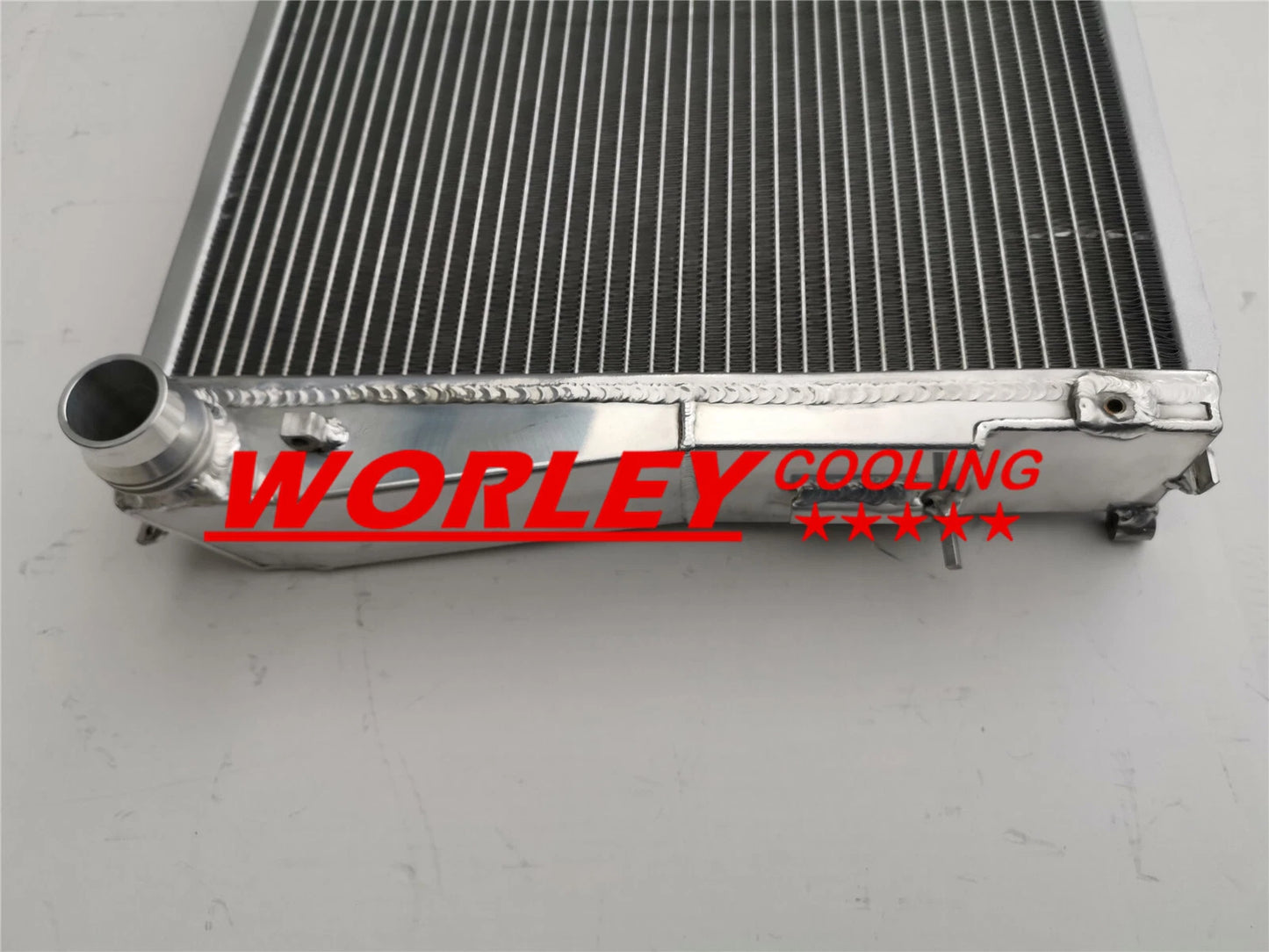 Aluminum Radiator +2 Fans for BMW E46 M3 330D 328 325 323 320 Ci 318i (1999-2006)