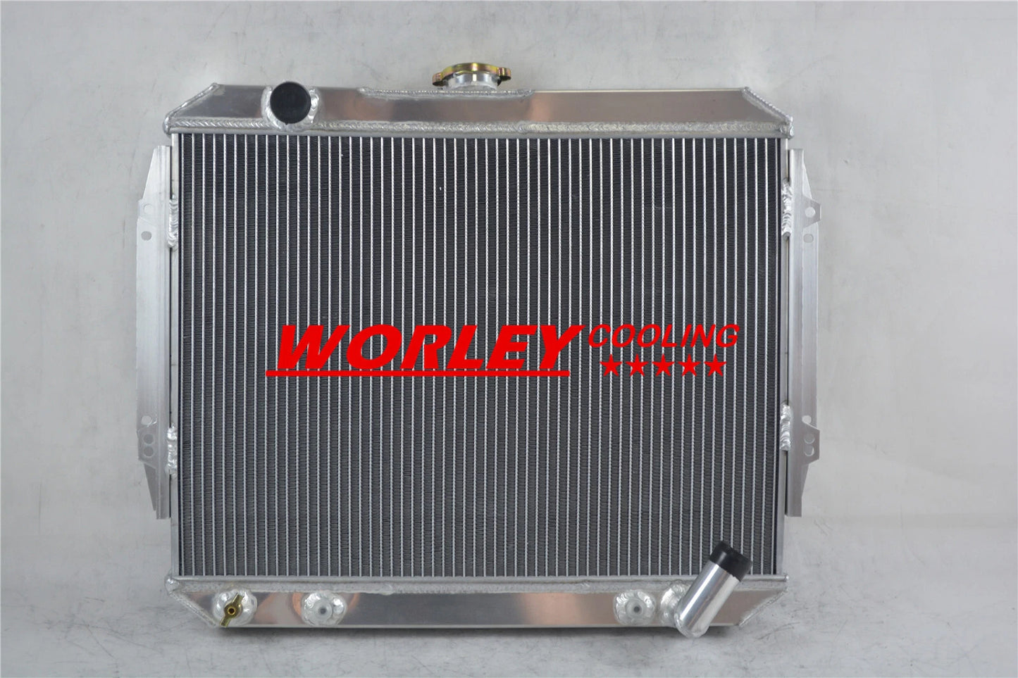 Aluminum Radiator for Mitsubishi Pajero (2000-2006)