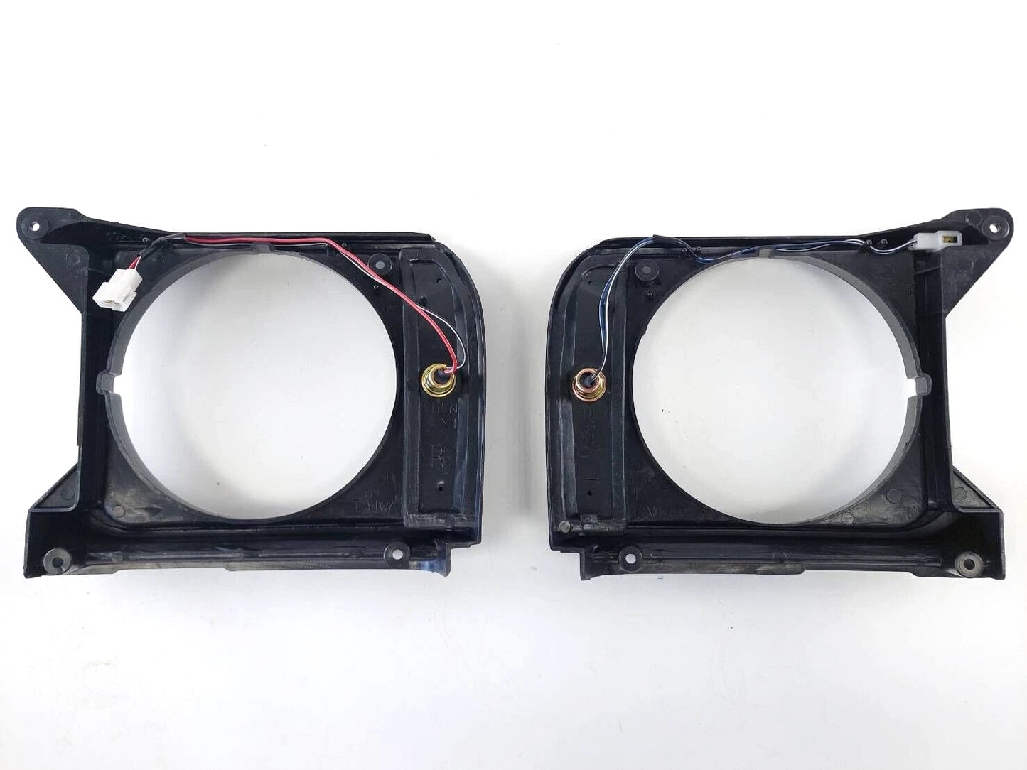 Headlight Door Bezel for Toyota Hilux (1979-1983)