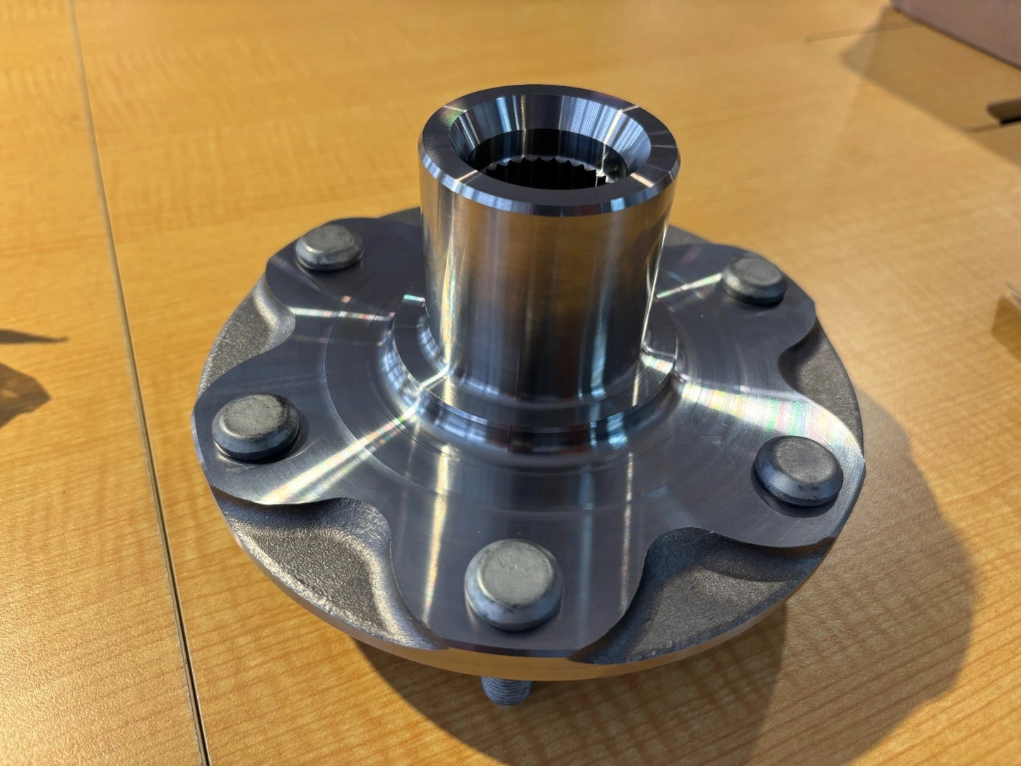 Front Axle Wheel Hub for Toyota 4Runner Tacoma FJ GX460 JDM