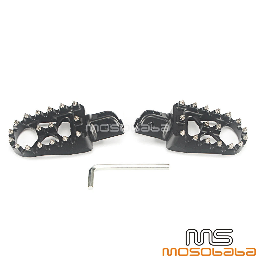 Wide Fat Foot Pegs for Harley Sport Glide, Street Bob, Breakout (2018-2023)
