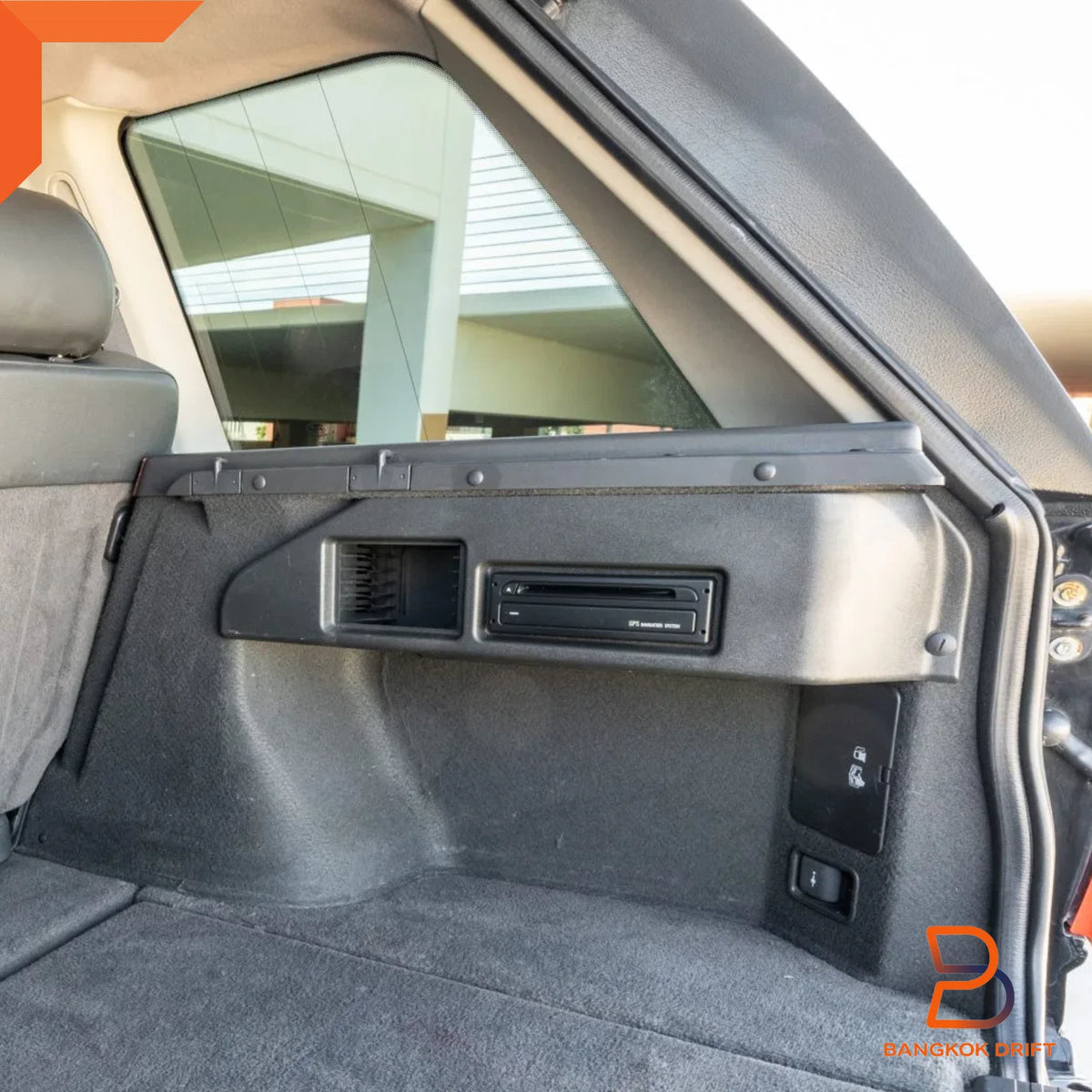 LH+RH Rear Trunk Side Panel Console Cover Trim for Land Rover Range Rover P38A