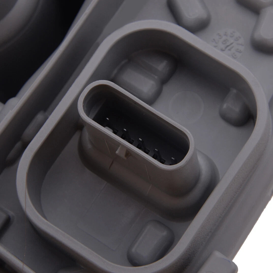Rear Left Tail Light Holder Bracket for Jeep Renegade (2015-2017)