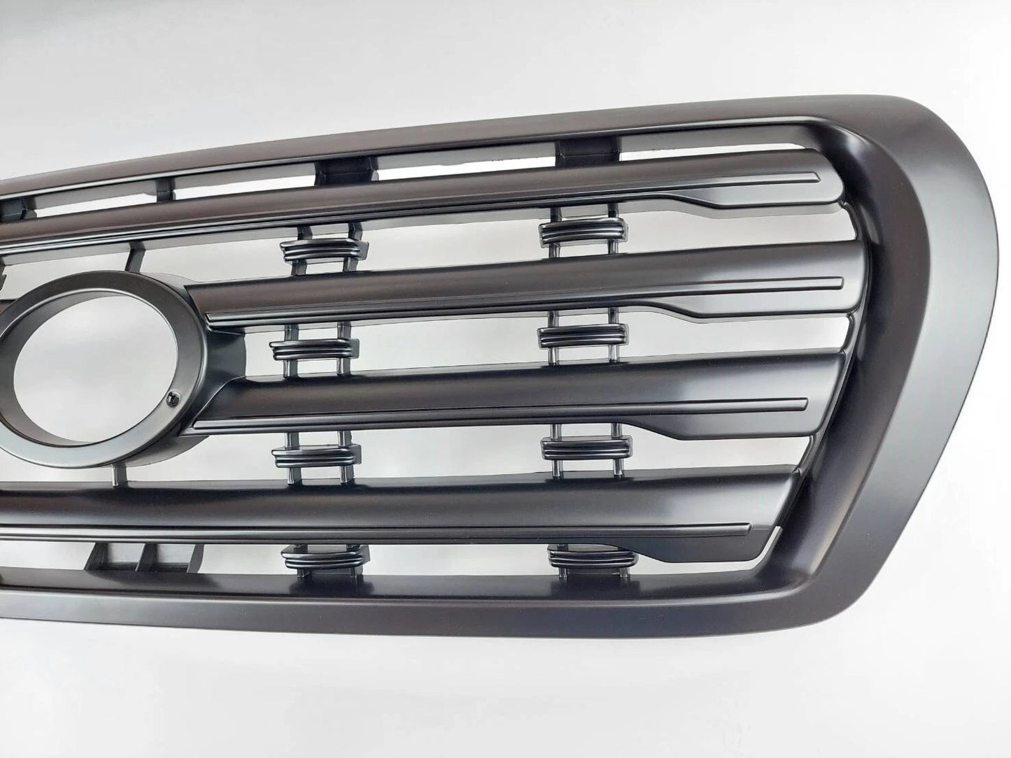 Matt Black Grill for Toyota Land Cruiser UJZ200 VDJ200 (2007-2011)