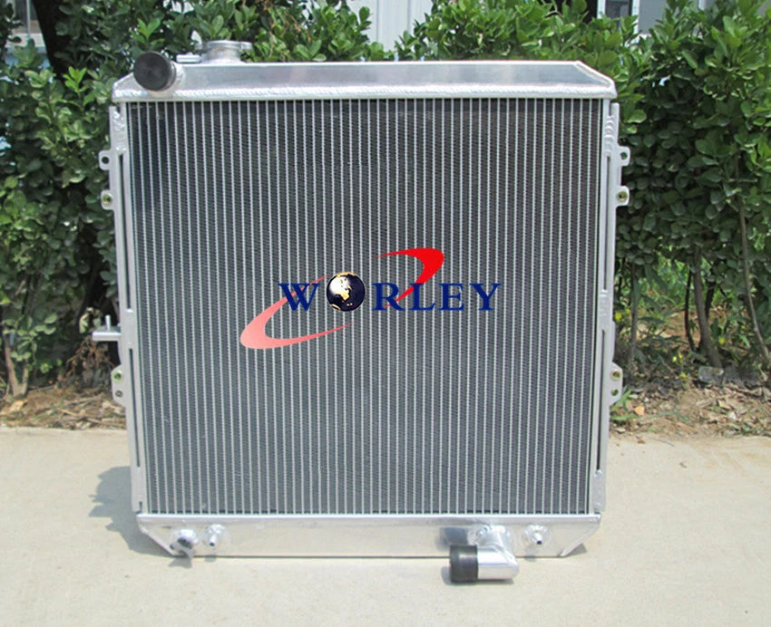 Radiator & 16" Fan for Toyota Hilux LN106 LN111 Diesel (1988-1997)