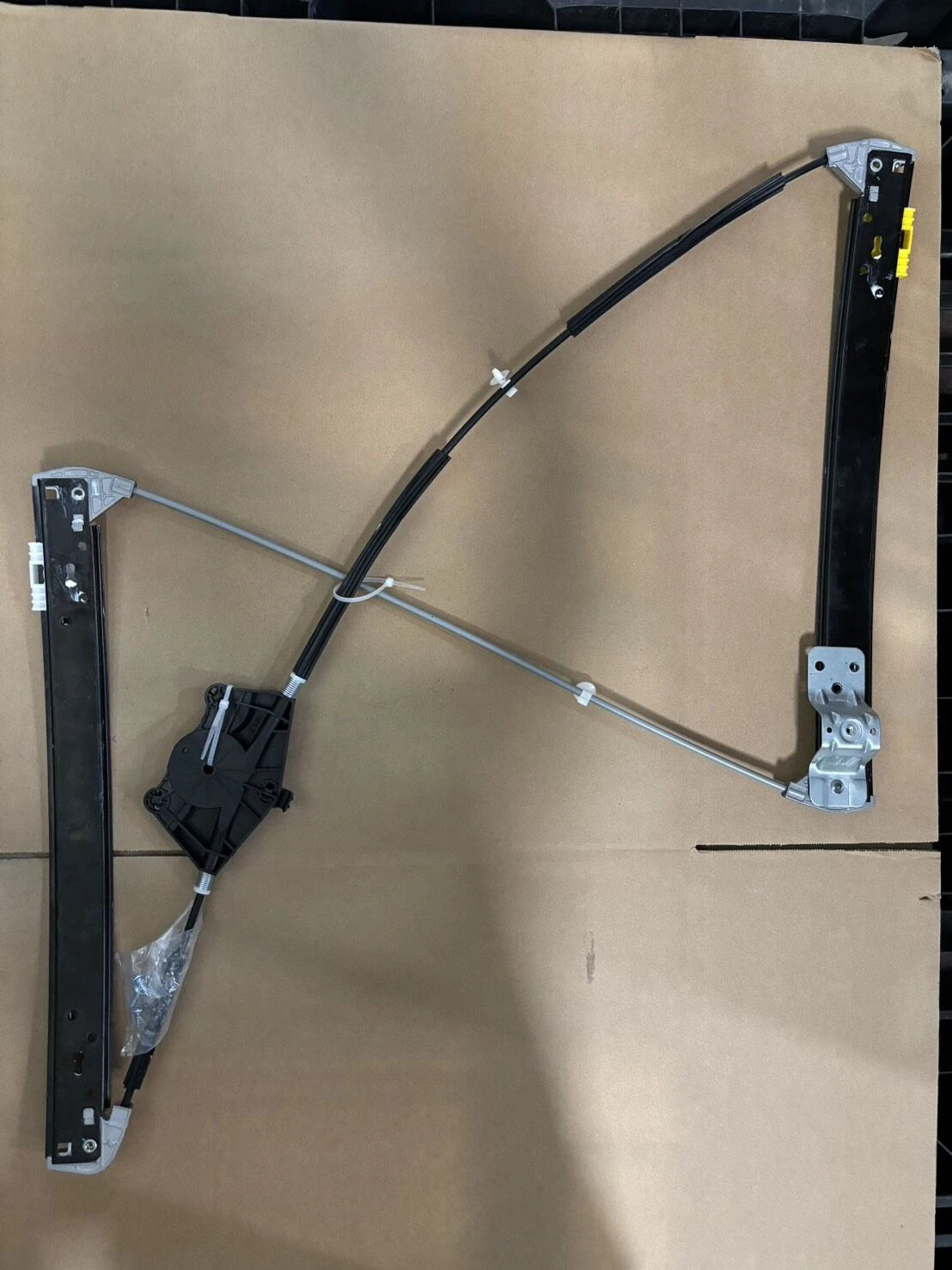Front Right Window Regulator Without Motor for Audi A4/S4/RS4 (2001–2008)