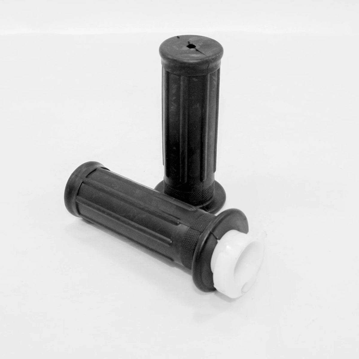 Pair Twist Throttle Hand Grips for Yamaha PW50 PY50 Peewee 50