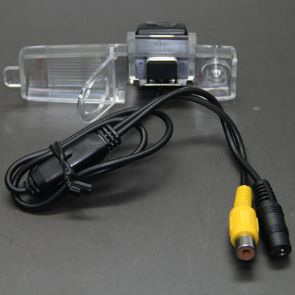 Car Rear View Backup Camera for Toyota Hiace (2004–2010)