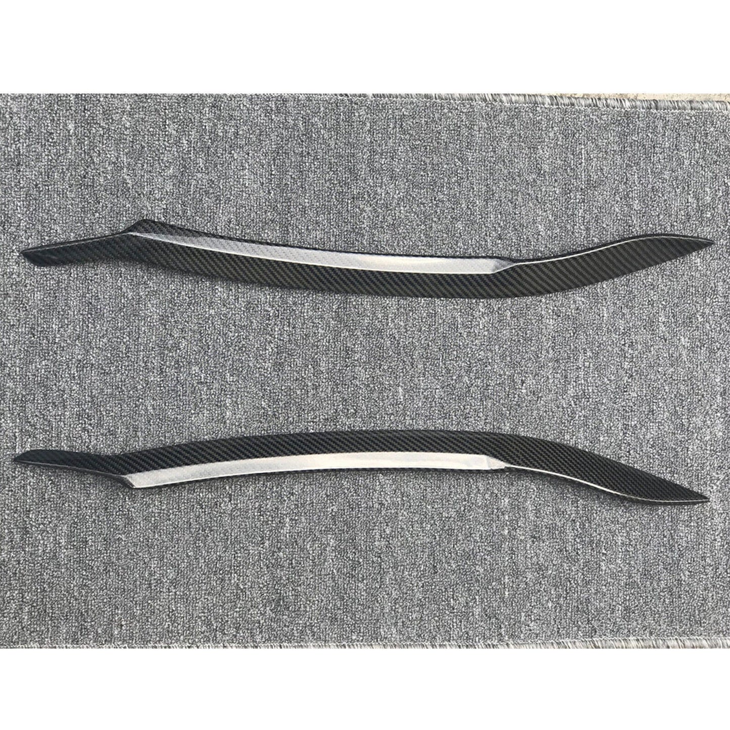 Headlight Eyelid Cover Trim for 2019-2021 VW Jetta Mk7 (2019-2021)
