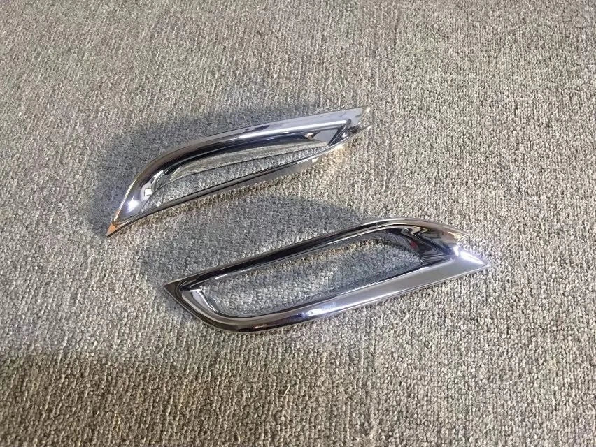 Rear Fog Light Frame Cover Trim for Toyota Camry LE/XLE Chrome (2018-2024)