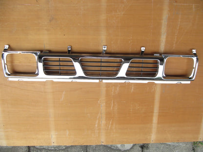 Chrome Grill for Nissan Navara D21 Pickup (1992-1997)