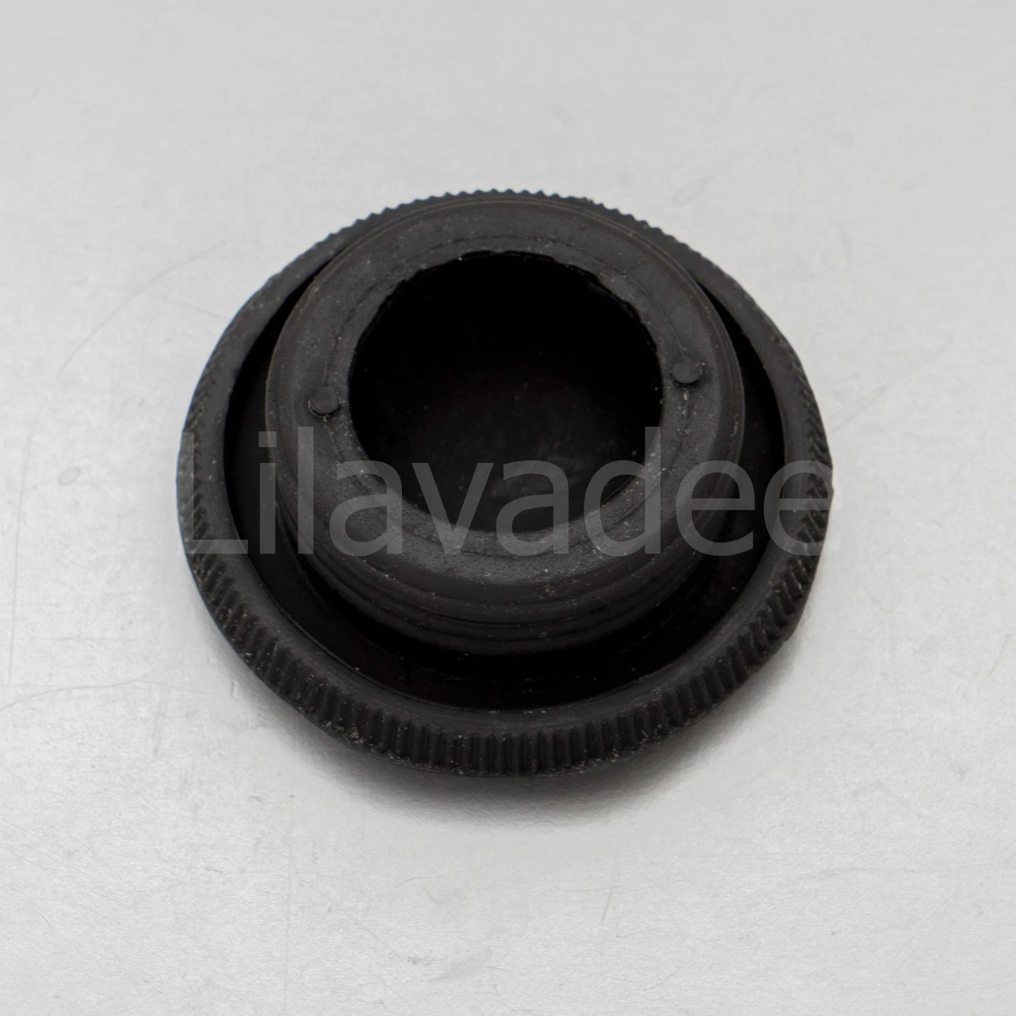 Engine Oil Fill Cap for Nissan Sunny B11, Sentra, Toyota Hilux RN25 (1982-1988)