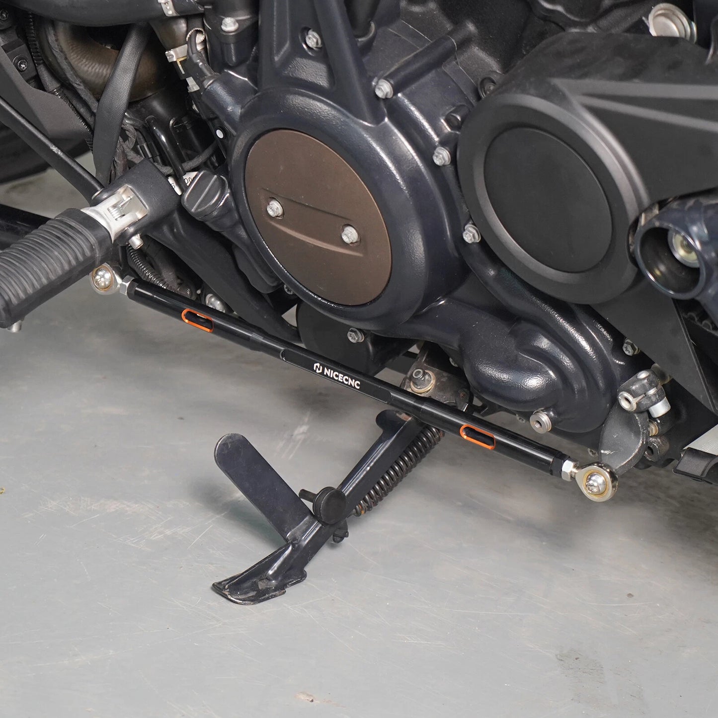 1x Anodized Gear Shift Linkage for Harley Sportster S (2021-2024)