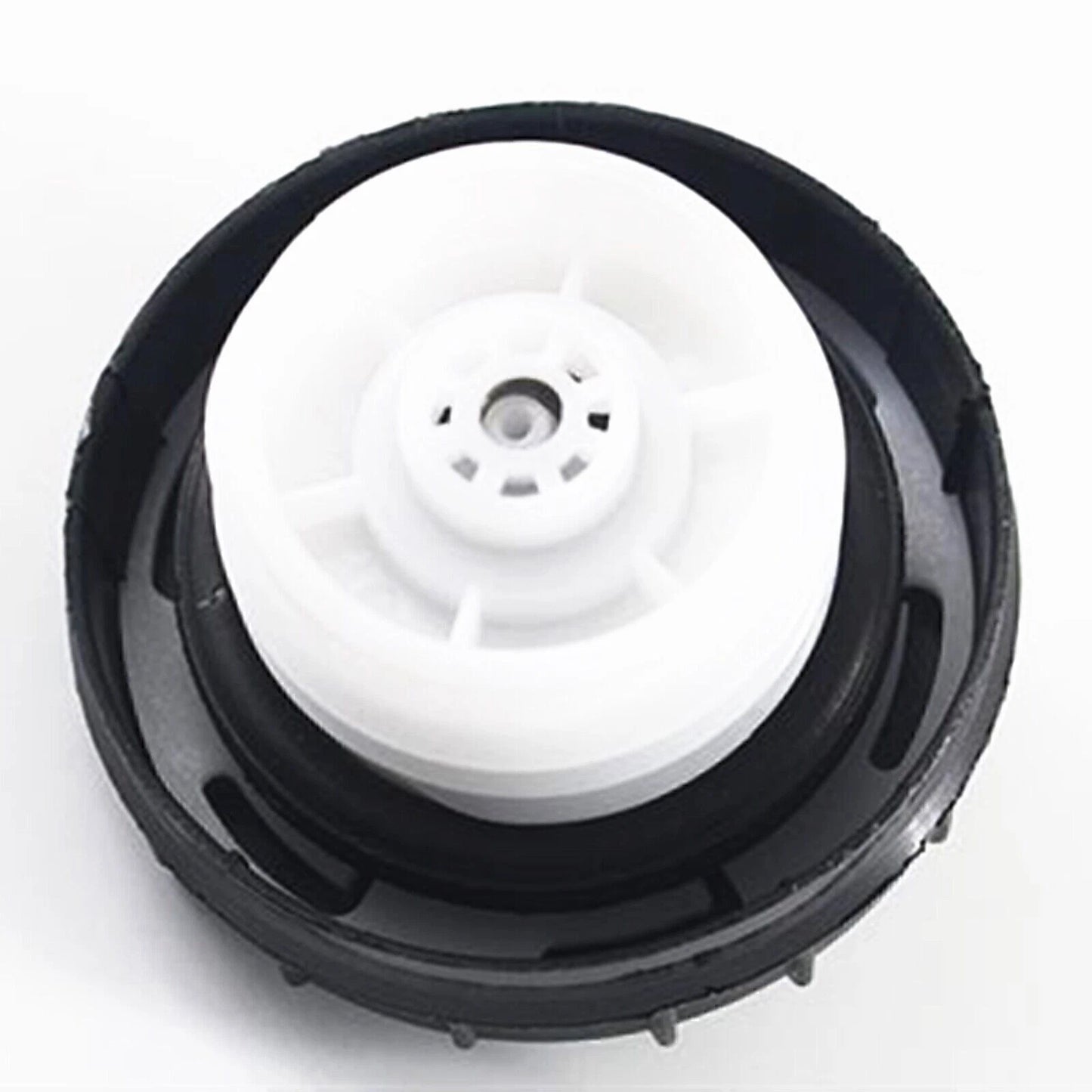 Fuel Tank Cap for Mitsubishi Pajero Montero Shogun V73 (2000-2006)
