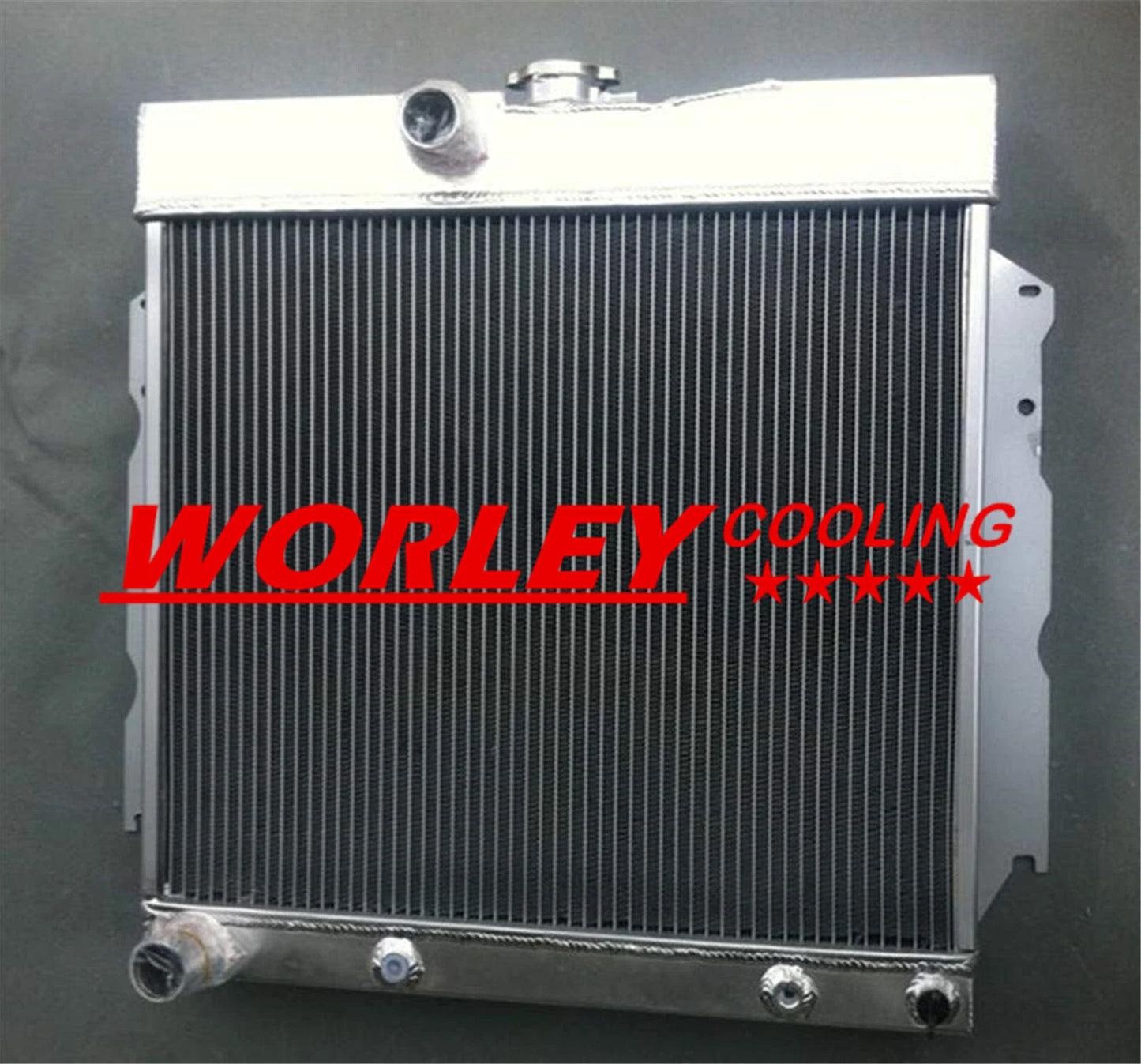 Aluminum Race Radiator for Dodge Challenger (1970-1974)