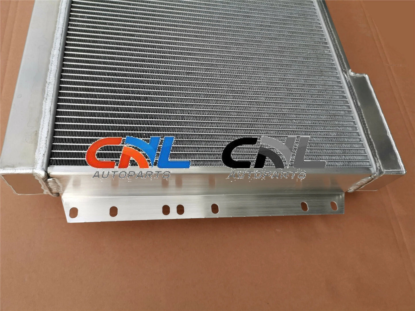 3 Row Aluminum Radiator for Toyota Land Cruiser FJ40 FJ45 (1970-1980)