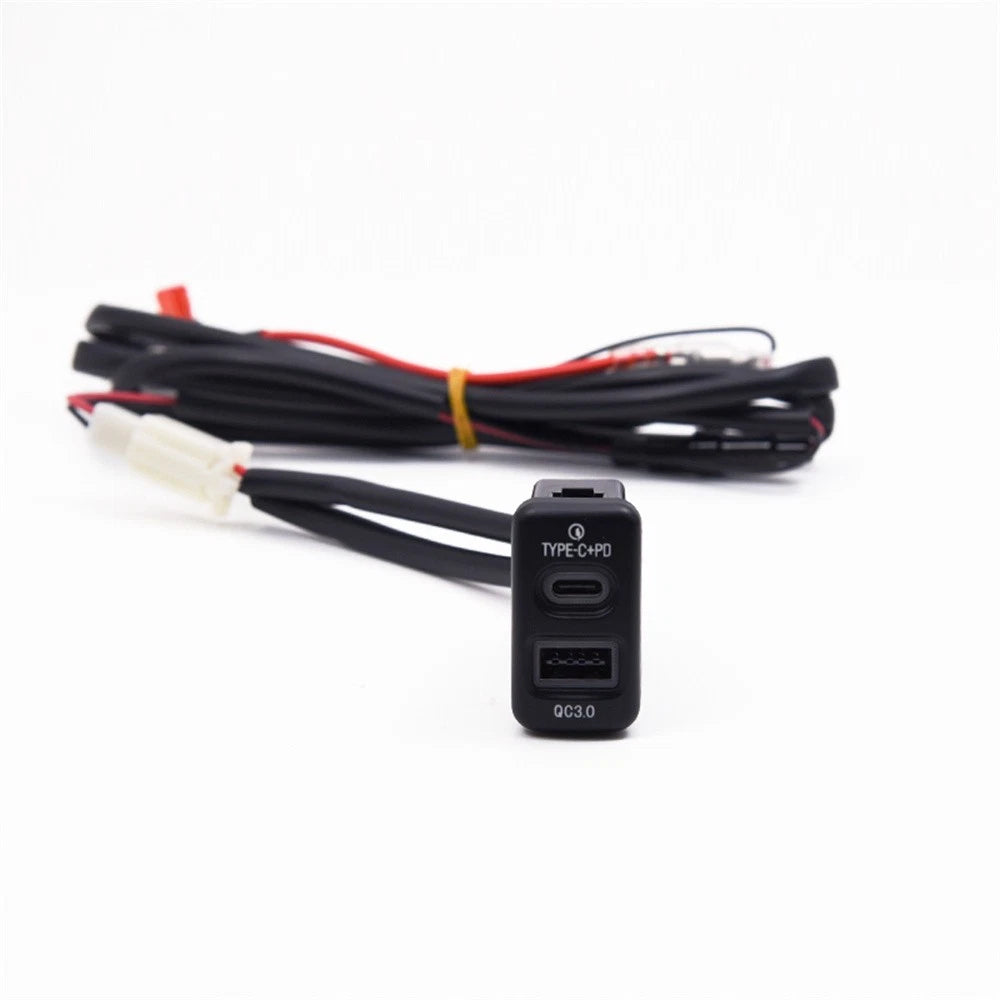 18W Type-C + QC3.0 Fast Car Charger for Toyota Highlander, FJ Cruiser, RAV4