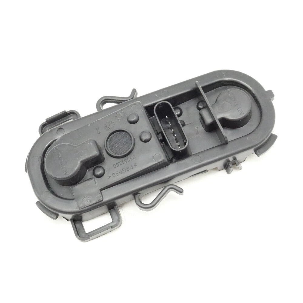 1pc Rear Tail Light Socket Holder With Plug for BMW X1 (2016–2019)