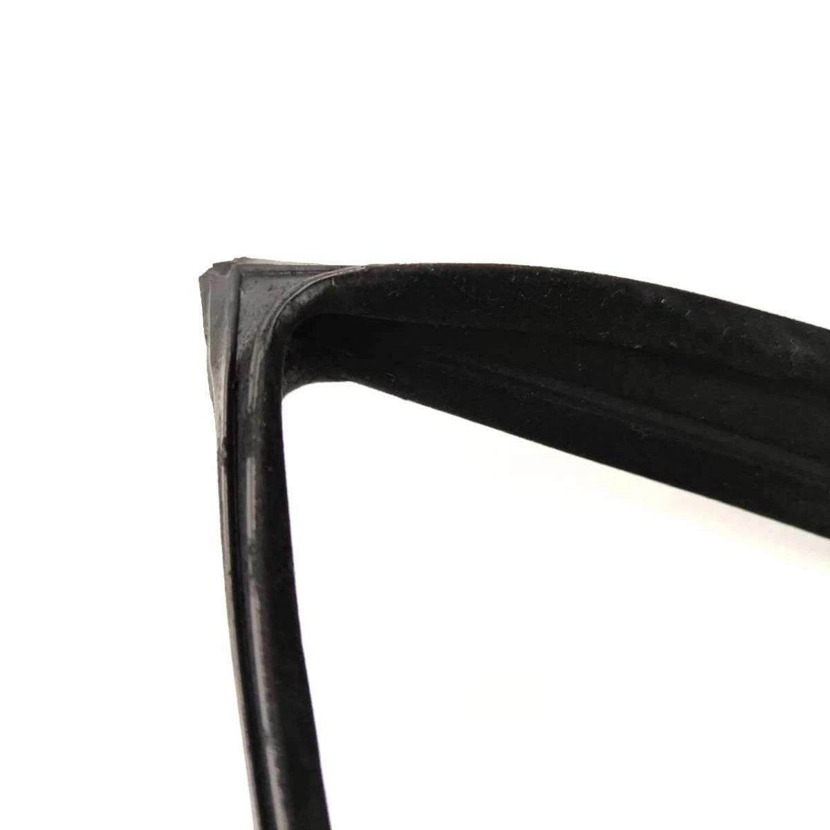 Glass Run Door Channel Seal Front Right Fits Nissan Patrol Safari Y60 GQ 1987-97