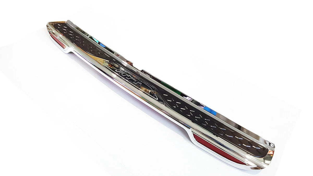 Rear Bumper Step Guard Plate Chrome Reflector for Toyota Fortuner (2005-2012)
