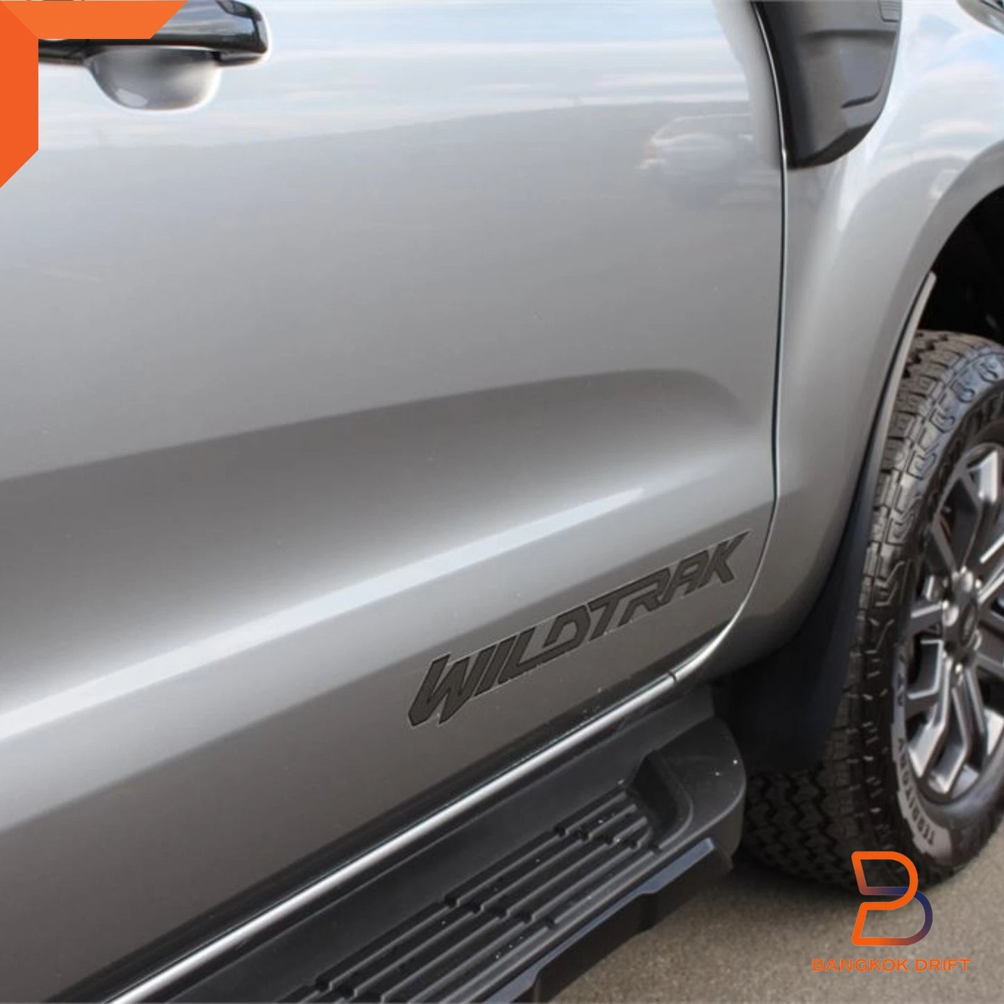 Light Grey Silver Wildtrak Front Door Side Decal Sticker for Ford Ranger (15-18)